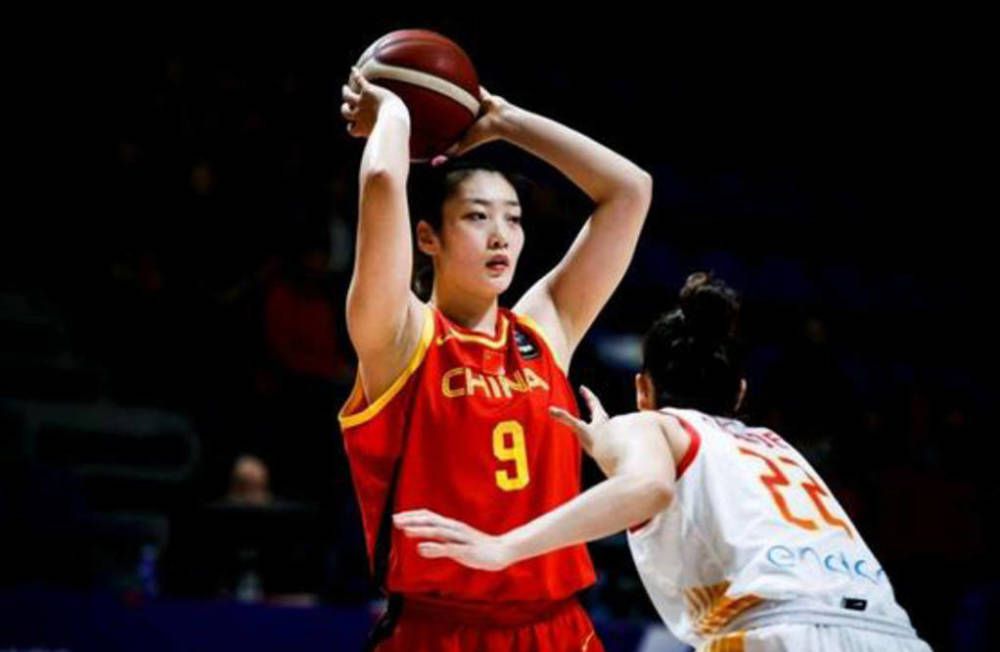 萧常乾又急又怒，脱口道：马岚电话里是这么说的，还说红艳只是口头骗我说是给她设局、骗她输钱，实际红艳是给我设局、让我掉以轻心，然后争取私奔的时间和机会。